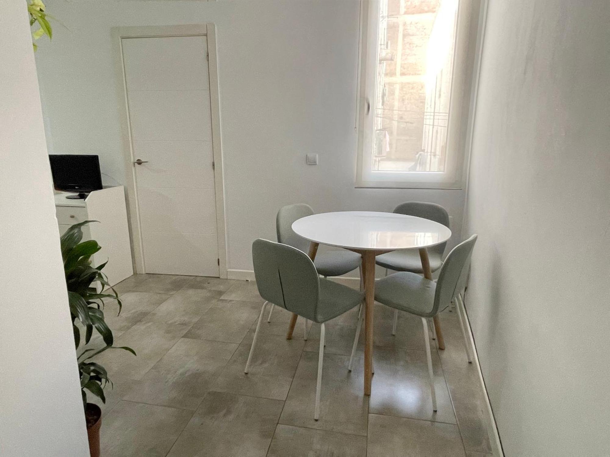 Ferienwohnung San Buenaventura Vistillas Apartamento Para Dos Madrid Exterior foto