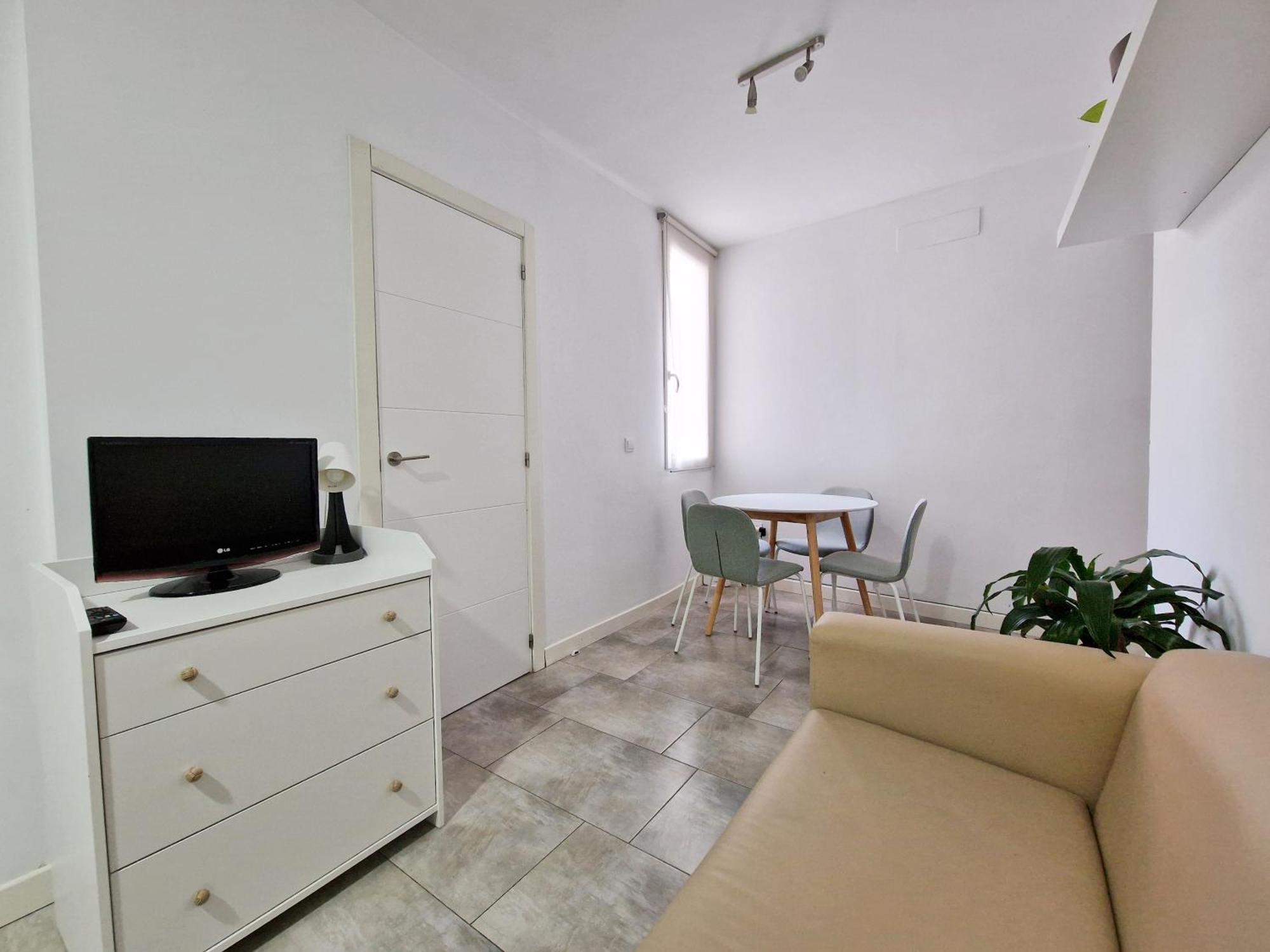 Ferienwohnung San Buenaventura Vistillas Apartamento Para Dos Madrid Exterior foto